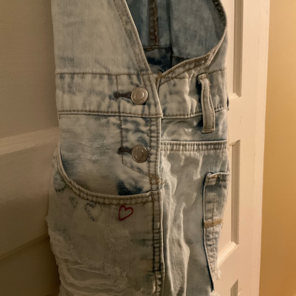 Overall shorts - Picture 4 of 7